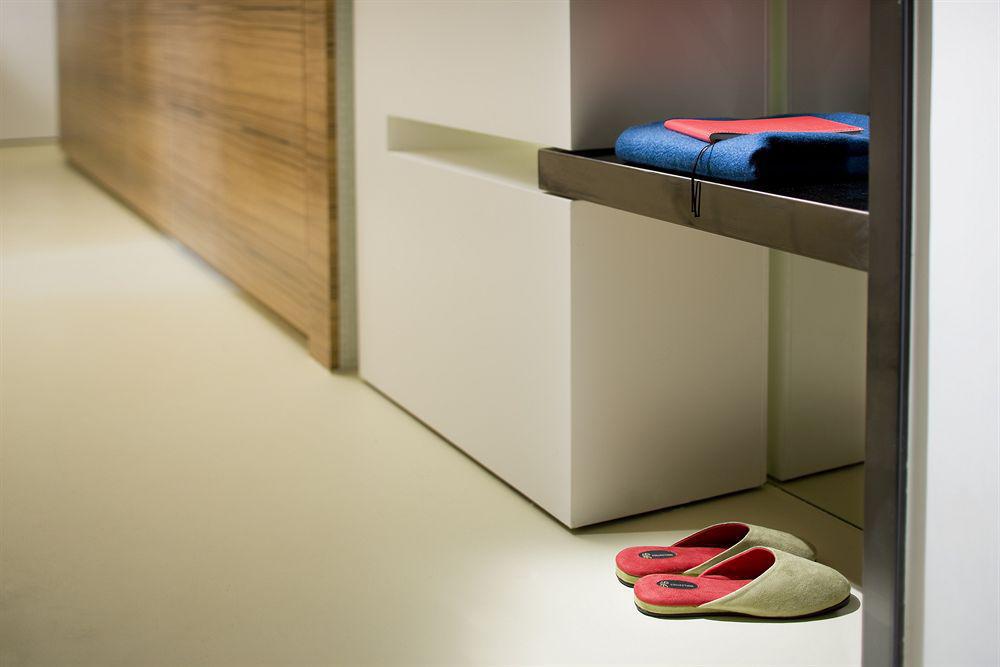 V Causeway Bay Aparthotel Hong Kong Exterior foto